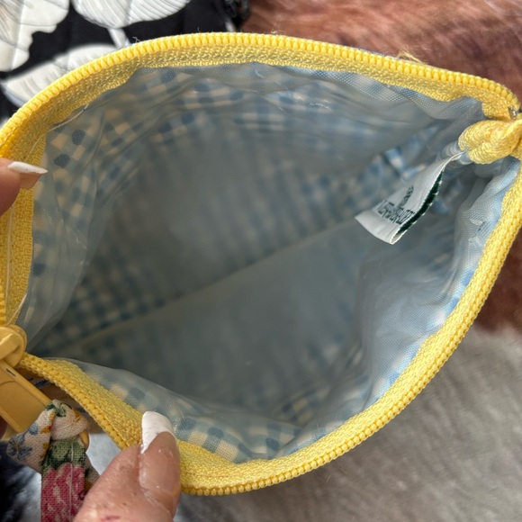 Vera Bradley Set of 3 Vintage Zip Around Wallet Wristlet Cosmetic Pouch Quilted - Picture 4 of 16